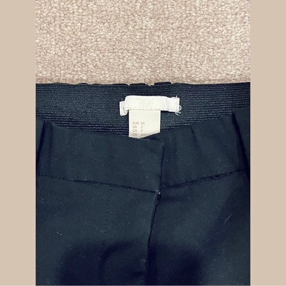 H&M Ankle-Length Black Dress Pants, Size 2 - Picture 8 of 8